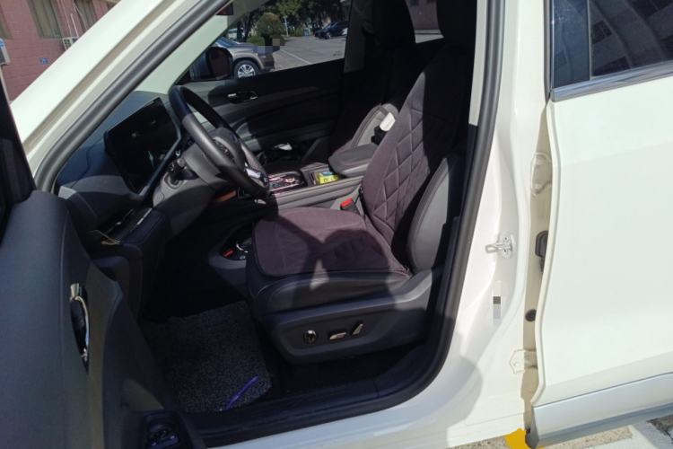 Used Ford Equator Sport 2022 EcoBoost 170 Platinum Edition Left Front Seat