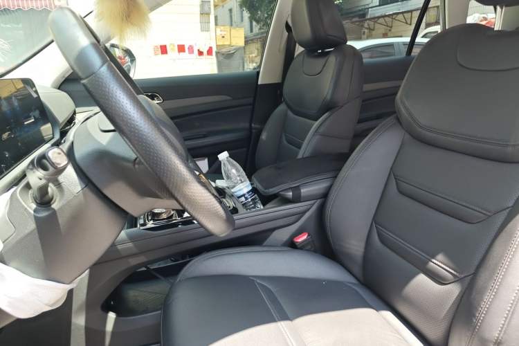 Used Ford Equator Sport 2022 EcoBoost 170 Premier Edition Left Front Seat