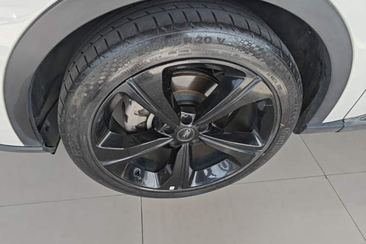 Used Ford Equator Sport 2022 Edge EcoBoost 170 Light & Shadow Left Front Wheel Hub