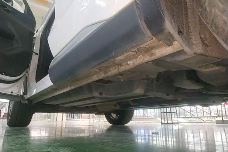 Used Ford Equator Sport 2022 EcoBoost 170 Premier PLUS Trim Left Side Sill