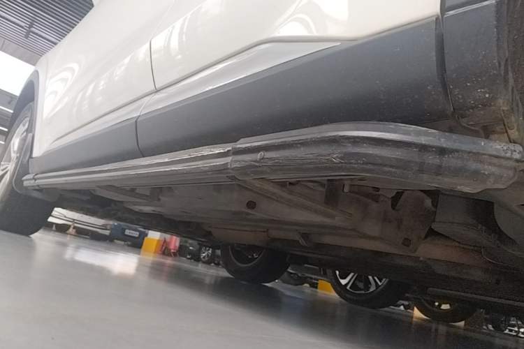 Used Ford Equator Sport 2022 EcoBoost 170 Platinum Edition Left Side Sill