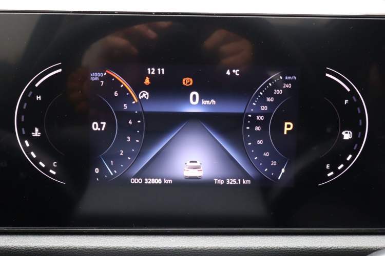 Used Ford Equator Sport 2022 EcoBoost 170 Premier Edition Odometer Close Up