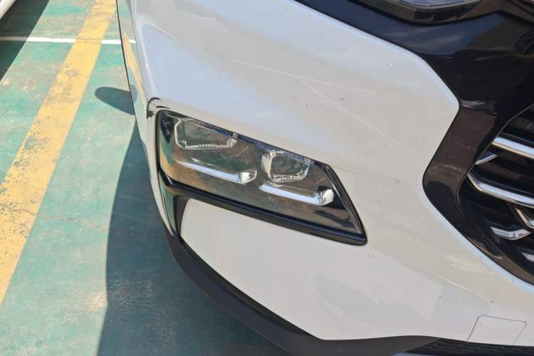 Used Ford Equator Sport 2022 EcoBoost 170 Platinum Edition Right Front Headlight