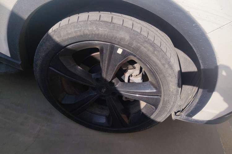 Used Ford Equator Sport 2022 Edge EcoBoost 170 Light & Shadow Right Front Wheel Hub