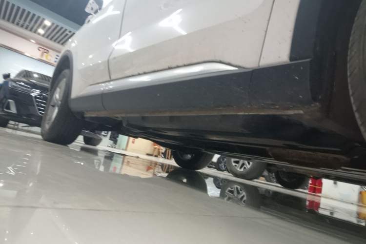 Used Ford Equator Sport 2022 EcoBoost 170 Platinum Edition Right Side Sill