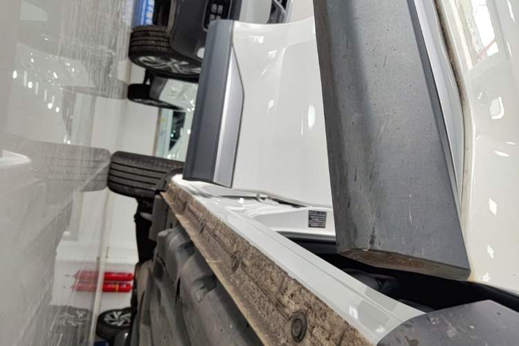 Used Ford Equator Sport 2022 EcoBoost 170 Premier Edition Right Side Sill