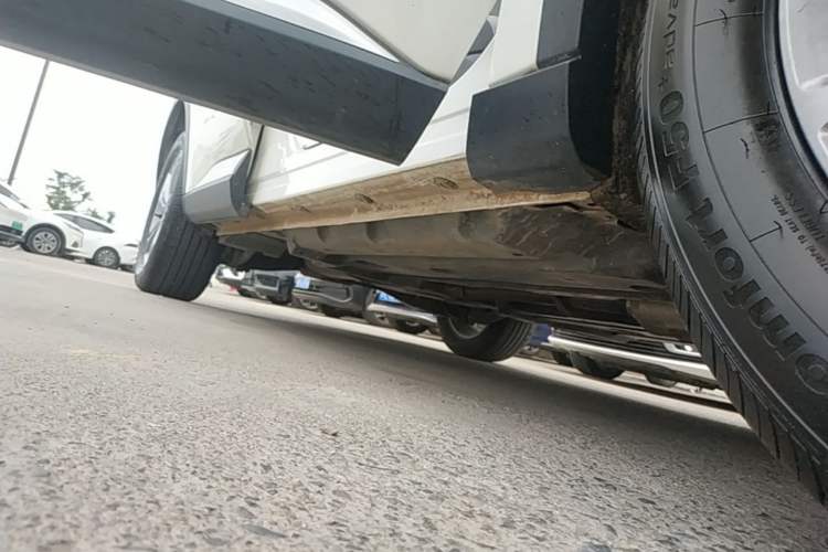 Used Ford Equator Sport 2022 EcoBoost 170 Platinum Edition Right Side Sill