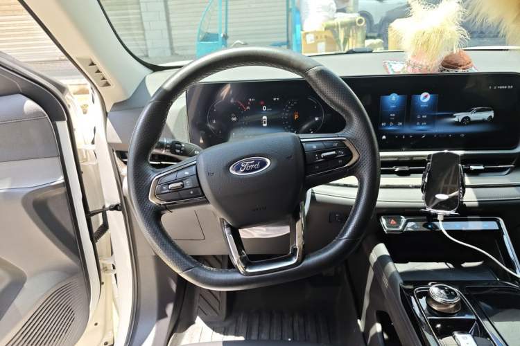 Used Ford Equator Sport 2022 EcoBoost 170 Premier Edition Steering Wheel