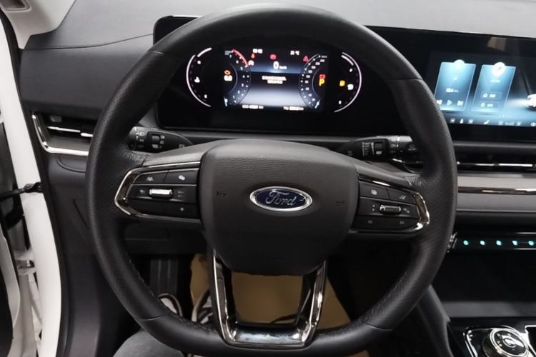 Used Ford Equator Sport 2022 EcoBoost 170 Platinum Edition Steering Wheel