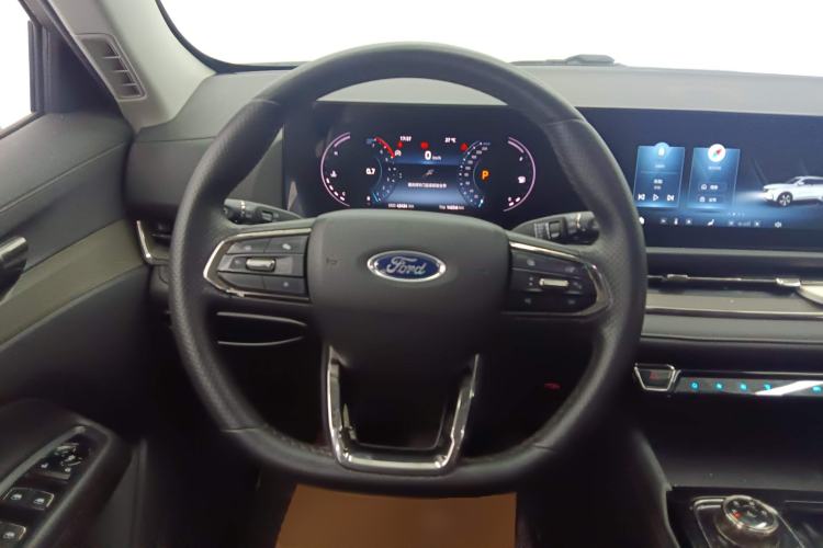 Used Ford Equator Sport 2022 EcoBoost 170 Platinum Edition Steering Wheel