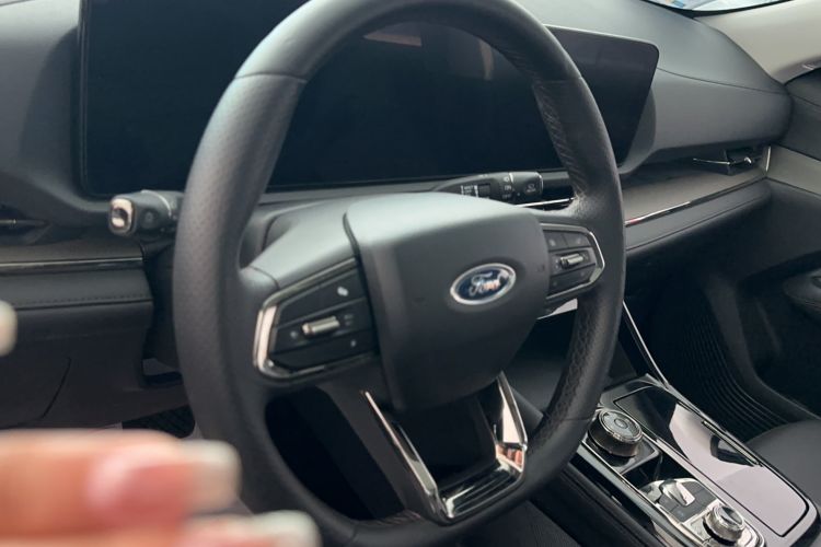 Used Ford Equator Sport 2022 EcoBoost 170 Premier Edition Steering Wheel