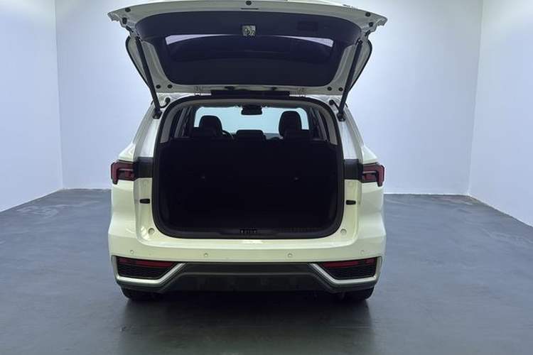 Used Ford Equator Sport 2022 EcoBoost 170 Platinum Edition Trunk