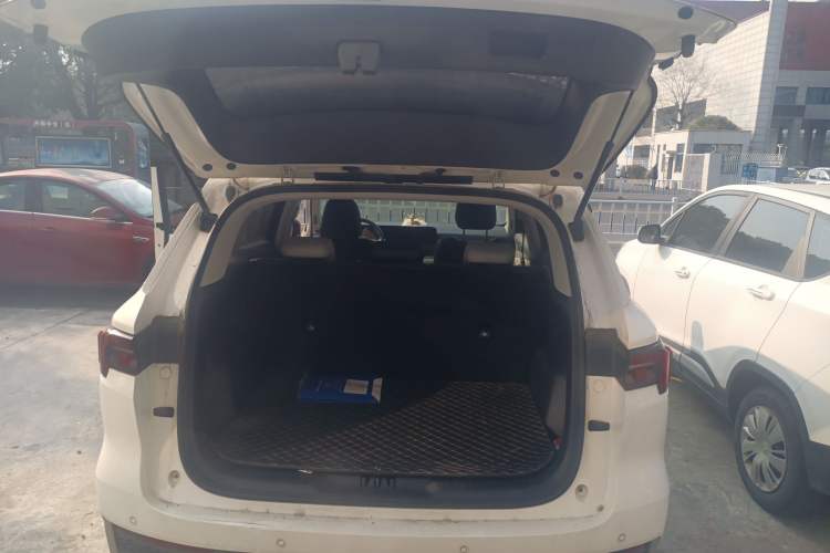 Used Ford Equator Sport 2022 EcoBoost 170 Platinum Edition Trunk