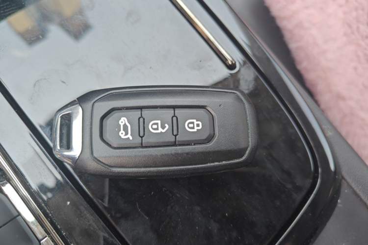 Used Ford Equator Sport 2022 EcoBoost 170 Platinum Edition Vehicle Key