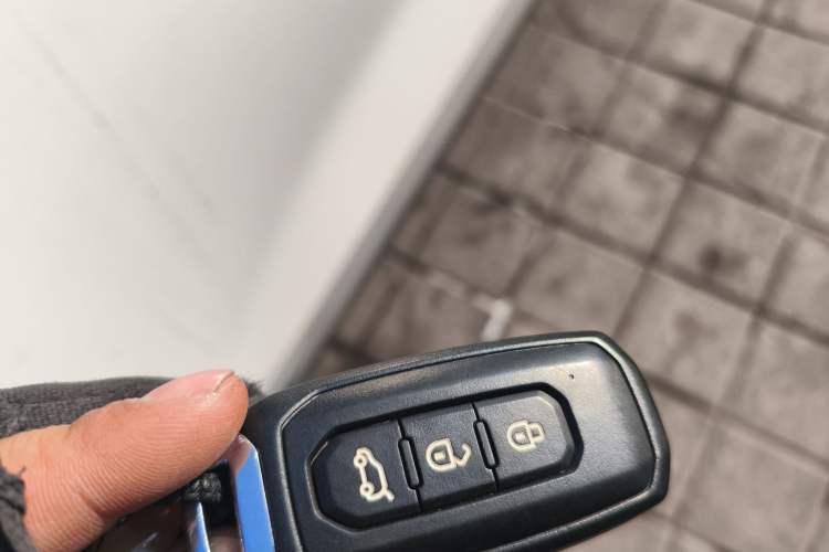 Used Ford Equator Sport 2022 EcoBoost 170 Premier Edition Vehicle Key