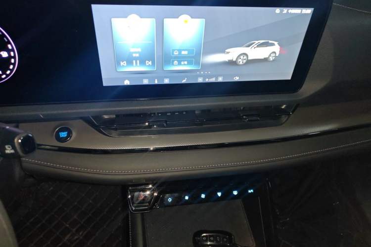 Used Ford Equator Sport 2023 EcoBoost 170 Prime Edition Audio And AC Panel