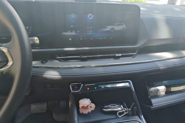 Used Ford Equator Sport 2023 EcoBoost 170 Elite Model Audio And AC Panel