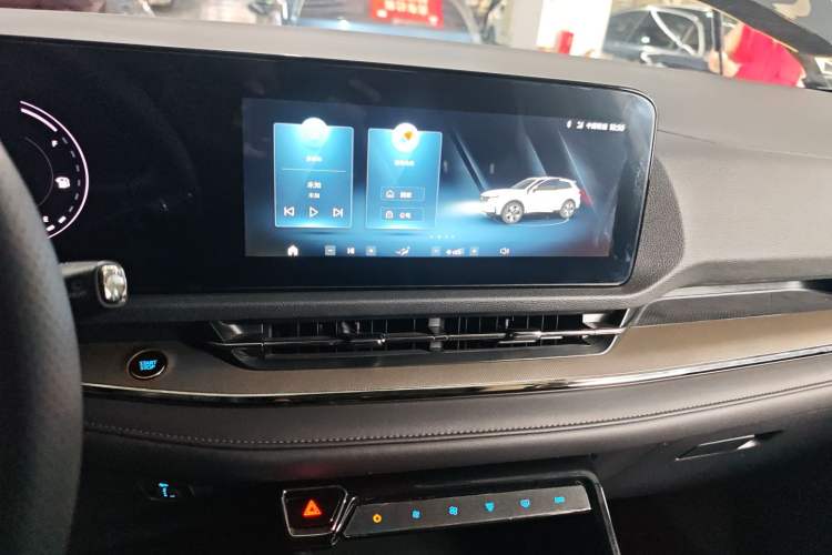 Used Ford Equator Sport 2023 EcoBoost 170 Elite Model Audio And AC Panel