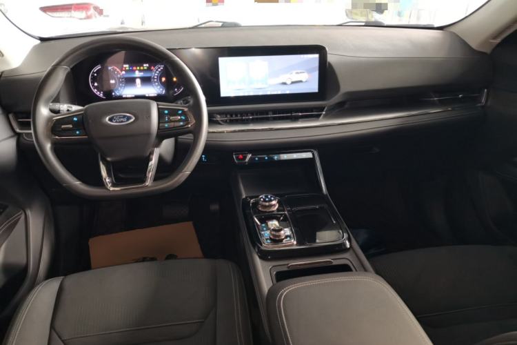 Used Ford Equator Sport 2023 EcoBoost 170 Prime Edition Center Console