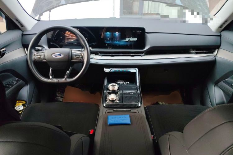 Used Ford Equator Sport 2023 EcoBoost 170 Elite Model Center Console