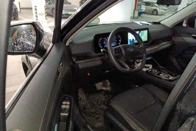 Used Ford Equator Sport 2023 EcoBoost 170 Elite Model Driver Seat