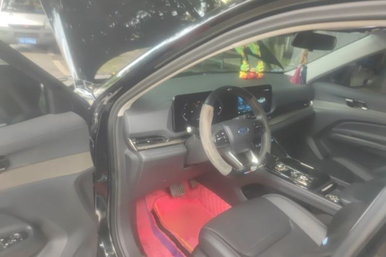 Used Ford Equator Sport 2023 EcoBoost 170 Platinum Edition Driver Seat
