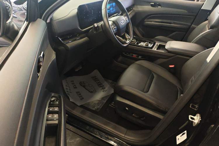 Used Ford Equator Sport 2023 EcoBoost 170 Platinum Edition Driver Seat