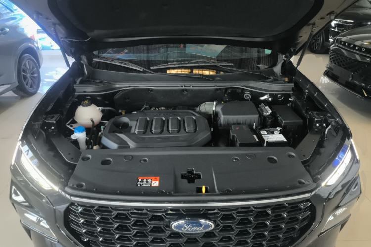 Used Ford Equator Sport 2023 EcoBoost 170 Prime Edition Engine Bay