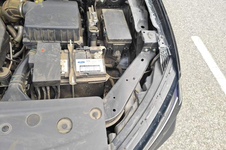 Used Ford Equator Sport 2023 EcoBoost 170 Premier Edition Engine Bay Left