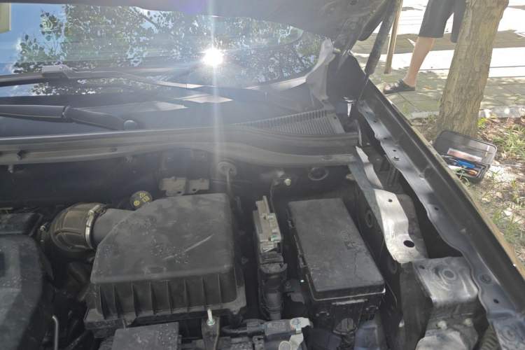 Used Ford Equator Sport 2023 EcoBoost 170 Elite Model Engine Bay Left