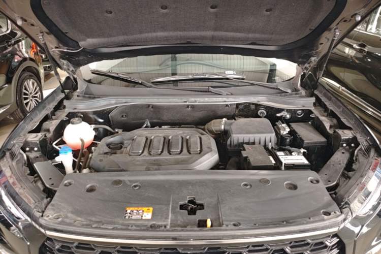 Used Ford Equator Sport 2023 EcoBoost 170 Prime Edition Engine Bay