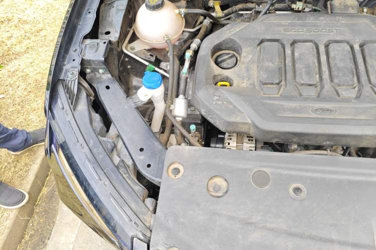 Used Ford Equator Sport 2023 EcoBoost 170 Premier Edition Engine Bay Right