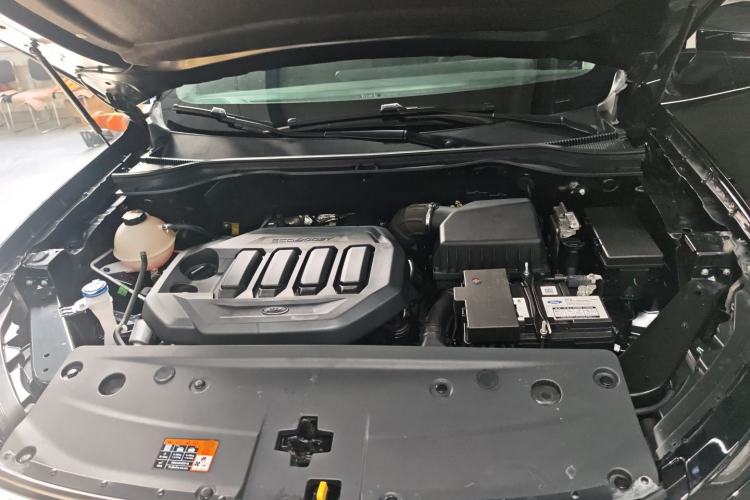 Used Ford Equator Sport 2023 EcoBoost 170 Elite Model Engine Bay