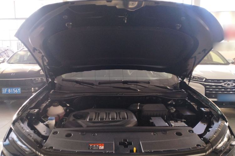 Used Ford Equator Sport 2023 EcoBoost 170 Elite Model Engine Bay