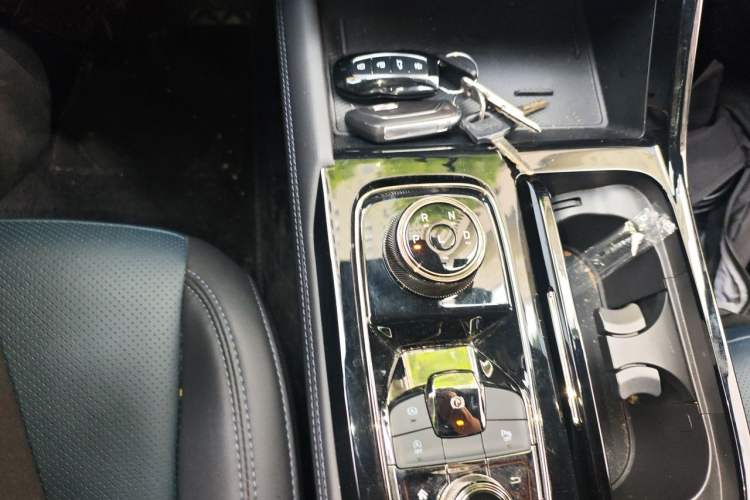 Used Ford Equator Sport 2023 EcoBoost 170 Premier Edition Gear Lever