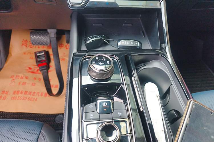 Used Ford Equator Sport 2023 EcoBoost 170 Premier Edition Gear Lever