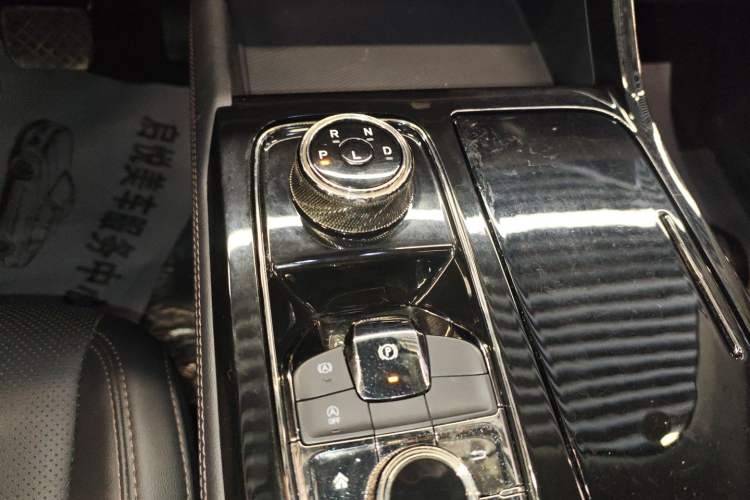 Used Ford Equator Sport 2023 EcoBoost 170 Platinum Edition Gear Lever