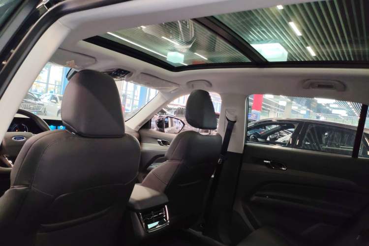 Used Ford Equator Sport 2023 EcoBoost 170 Platinum Edition Headliner