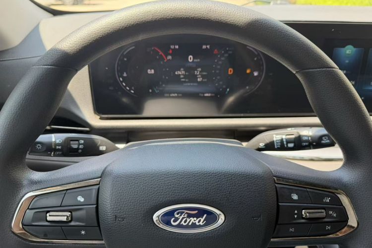 Used Ford Equator Sport 2023 EcoBoost 170 Prime Edition Interior 3