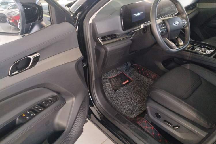 Used Ford Equator Sport 2023 EcoBoost 170 Elite Model Interior 3