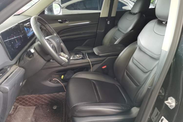 Used Ford Equator Sport 2023 EcoBoost 170 Elite Model Left Front Seat