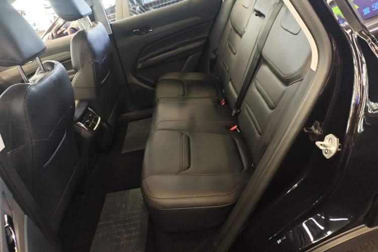 Used Ford Equator Sport 2023 EcoBoost 170 Platinum Edition Left Rear Seat