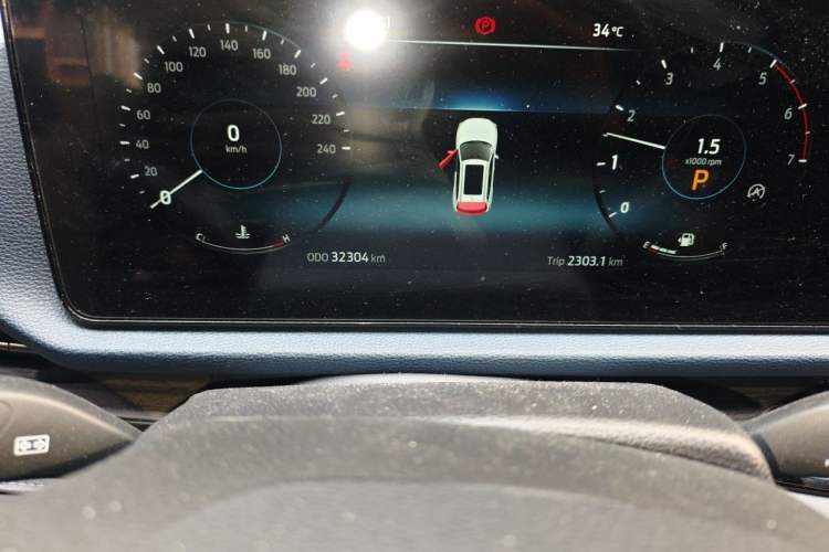 Used Ford Equator Sport 2023 EcoBoost 170 Premier Edition Odometer Close Up