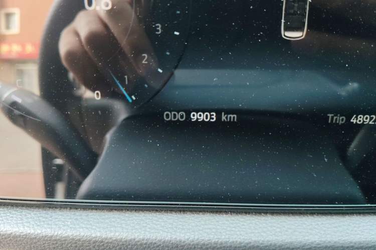Used Ford Equator Sport 2023 EcoBoost 170 Elite Model Odometer Close Up