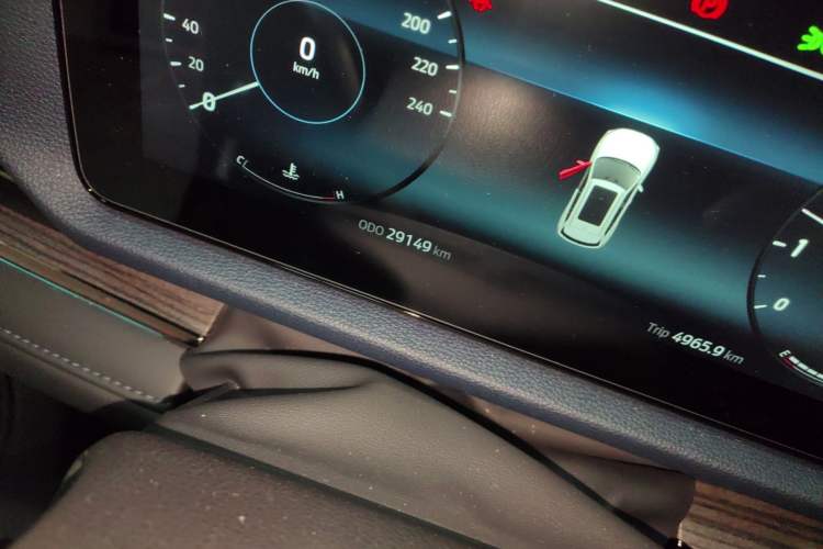 Used Ford Equator Sport 2023 EcoBoost 170 Premier Edition Odometer Close Up