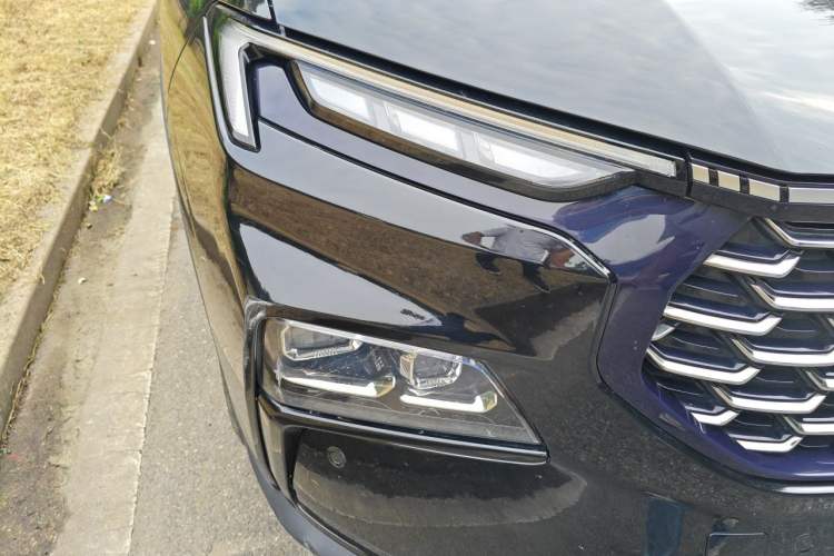 Used Ford Equator Sport 2023 EcoBoost 170 Premier Edition Right Front Headlight