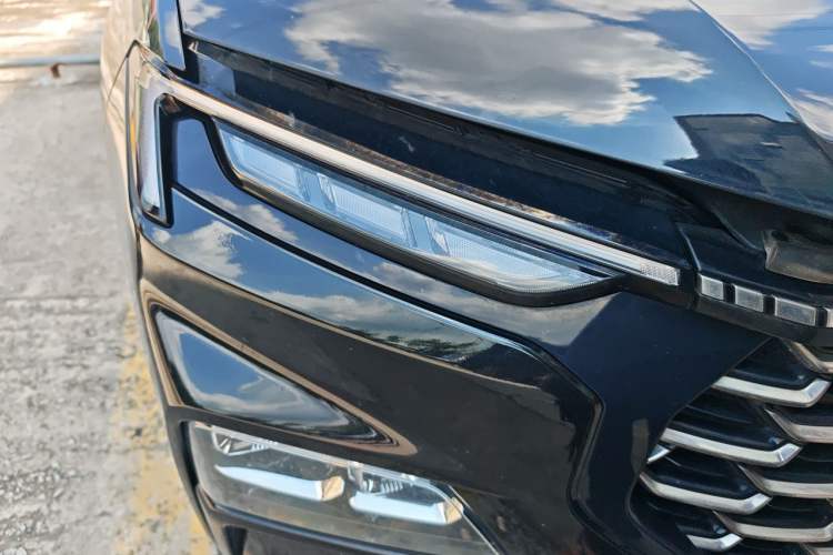 Used Ford Equator Sport 2023 EcoBoost 170 Platinum Edition Right Front Headlight