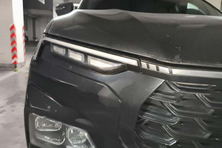 Used Ford Equator Sport 2023 EcoBoost 170 Prime Edition Right Front Headlight