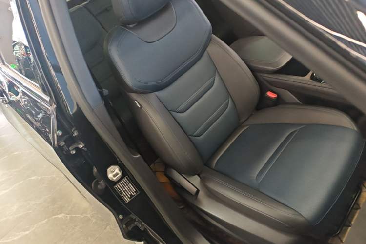 Used Ford Equator Sport 2023 EcoBoost 170 Premier Edition Right Front Seat