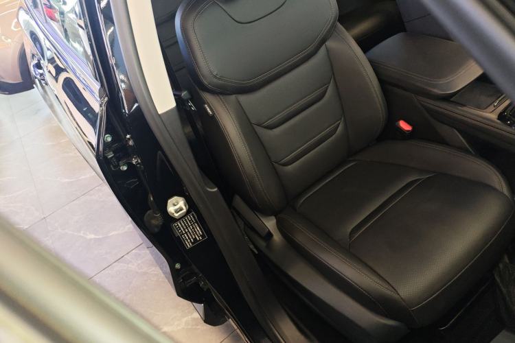 Used Ford Equator Sport 2023 EcoBoost 170 Platinum Edition Right Front Seat